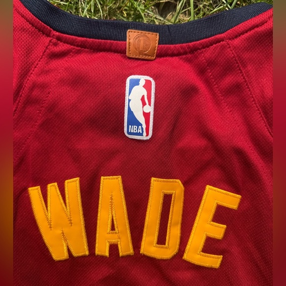 Nike Cleveland Jersey Red and Yellow - Picture 6 of 6